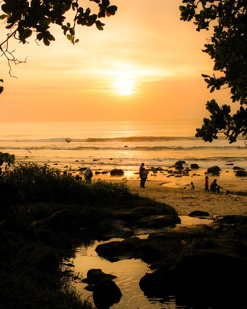 sunset di pantai pancur