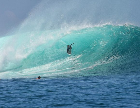 Pantai Plengkung: Pantai Terbaik untuk Surfing