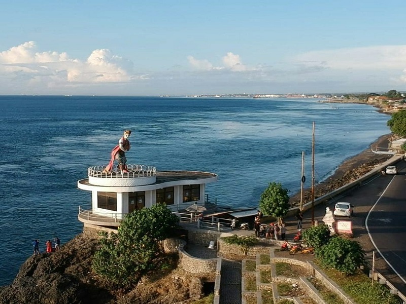 pantai watu dodol