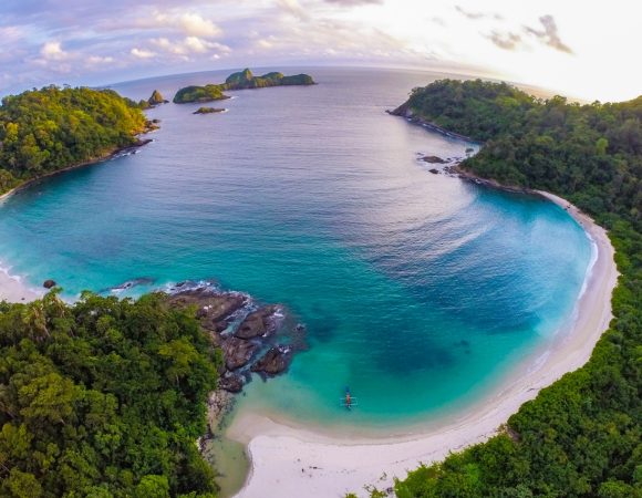 12 Pantai di Banyuwangi Terbaik