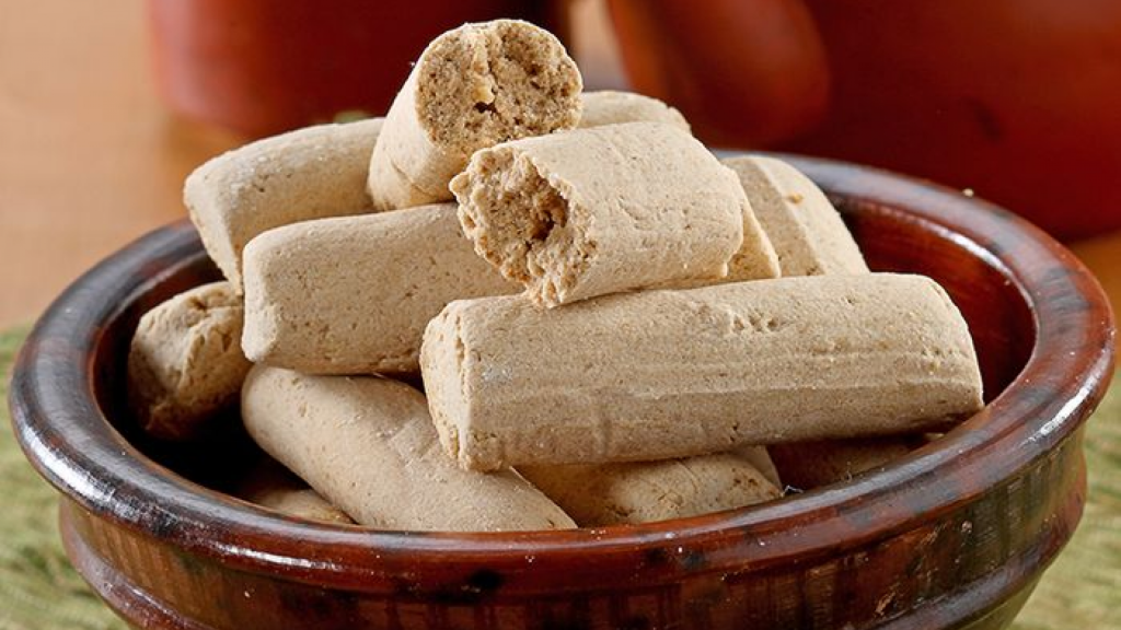 kue bagiak