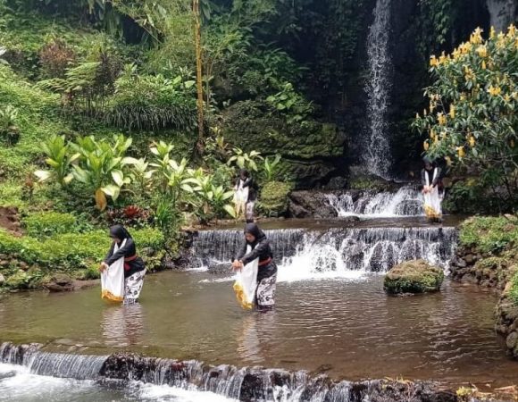 Air Terjun Legomoro: Lokasi, Harga Tiket, dan Daya Tariknya