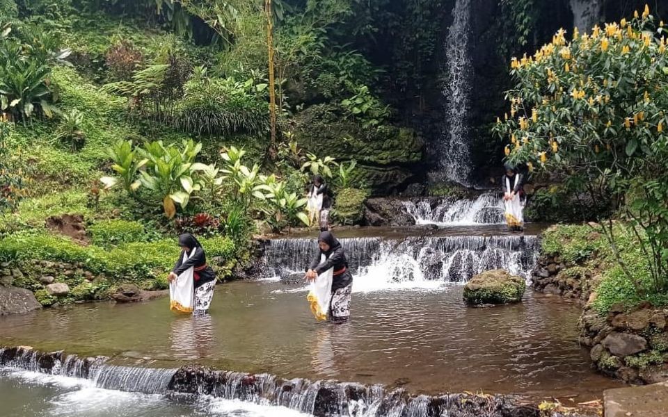 air-terjun-legomoro
