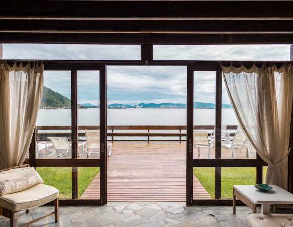 7 Hotel Banyuwangi dekat Pantai dengan Pemandangan Indah