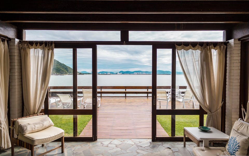 7 Hotel Banyuwangi dekat Pantai dengan Pemandangan Indah