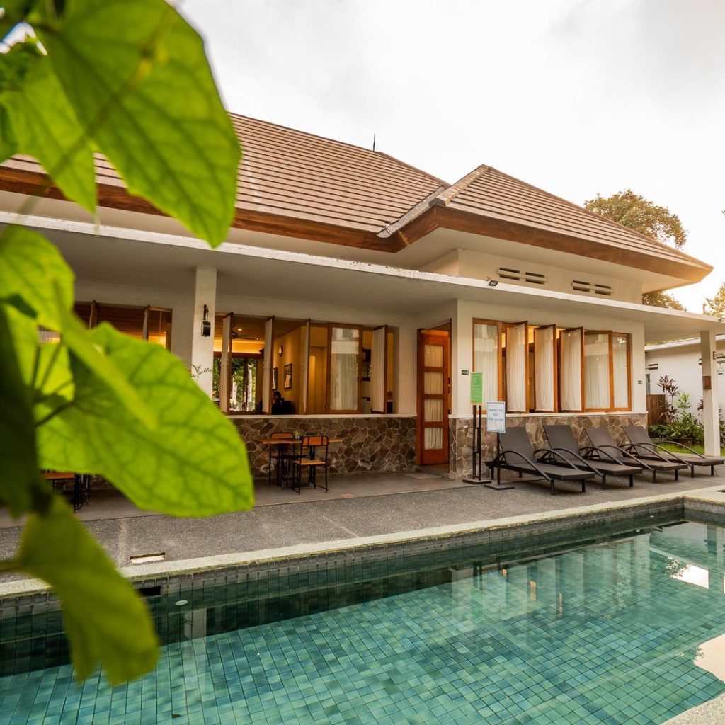 hotel blambangan