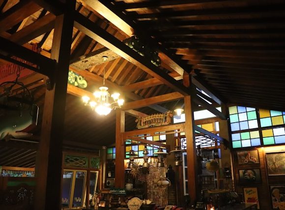 7 Restoran Legendaris di Banyuwangi yang Patut Dikunjungi 