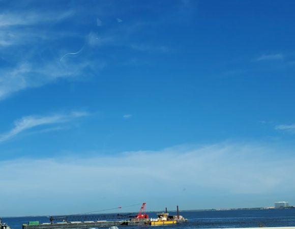 Ngabuburit di Pantai Marina Boom: Jam Buka & Aktivitas Serunya